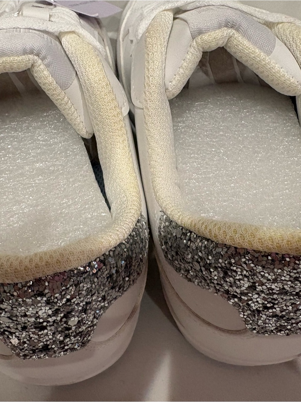 TIMEJOY White Sneakers with Silver Glitter Star Size 6 NWT - Picture 4 of 6